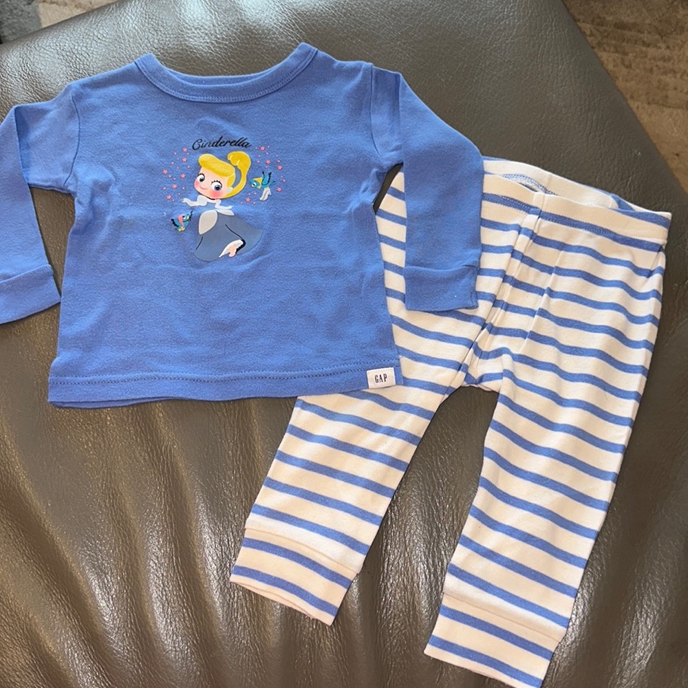 Baby gap Cinderella pajamas